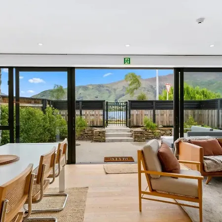 Lakeview Luxury 2 Bedroom Villa