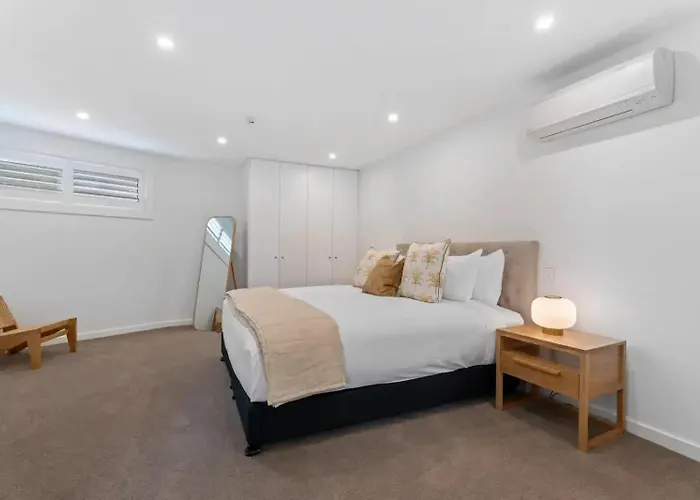 Lakeview Luxury 2 Bedroom